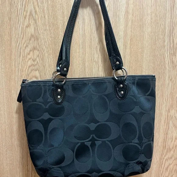 Coach Black Signature Shoulder Bag - Picture 7 of 7